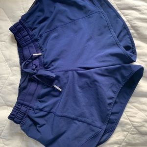 Size 4 hotty hot shorts 4”